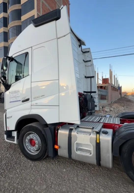 Volvo FH13 500 Samurai 2022 — foto 4 de 10 (IC-001)
