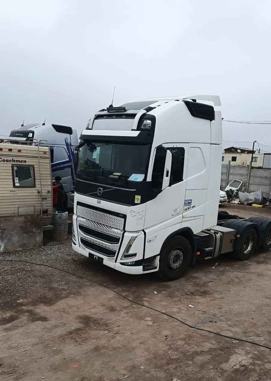 Volvo FH 500 2022 — foto 2 de 8 (IC-002)