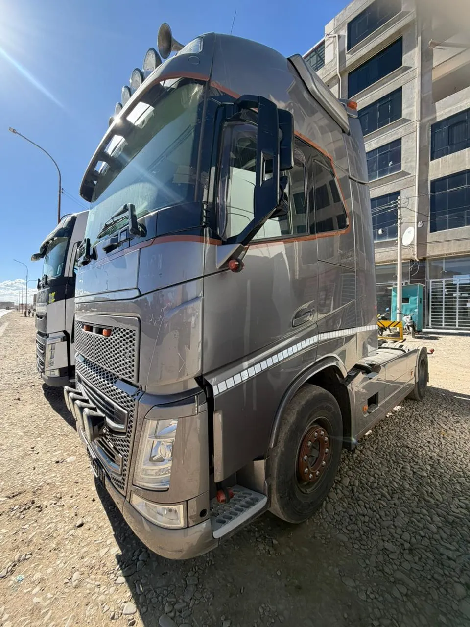 Volvo FH13 540 Armado 2016 — foto 2 de 8 (IC-009)