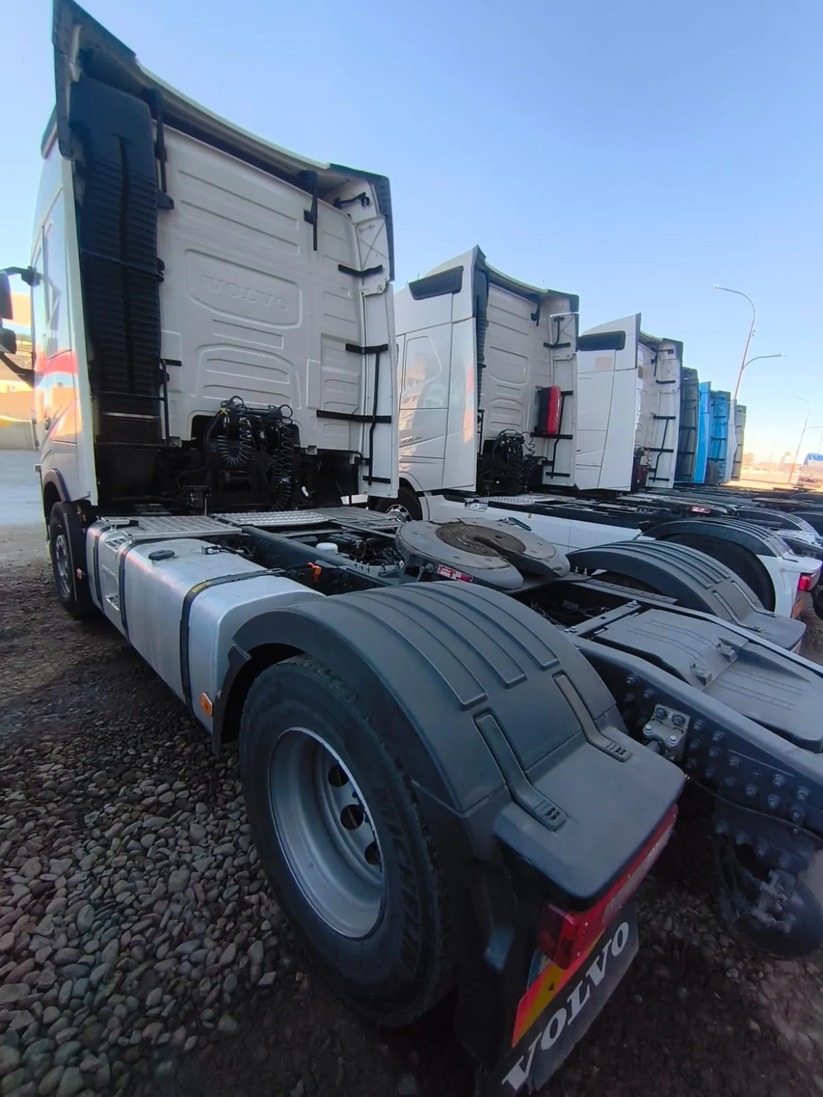 Volvo FH13 500 2021 — foto 4 de 10 (IC-011)