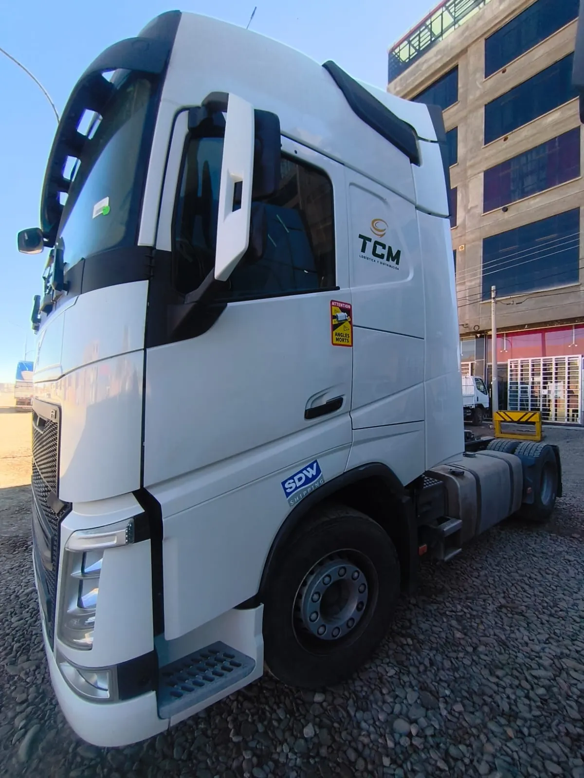 Volvo FH13 460 2021 — foto 2 de 10 (IC-012)