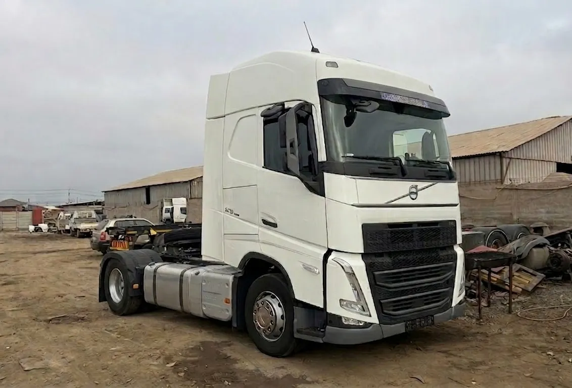 Volvo FH13 500 XL 2021 — foto principal